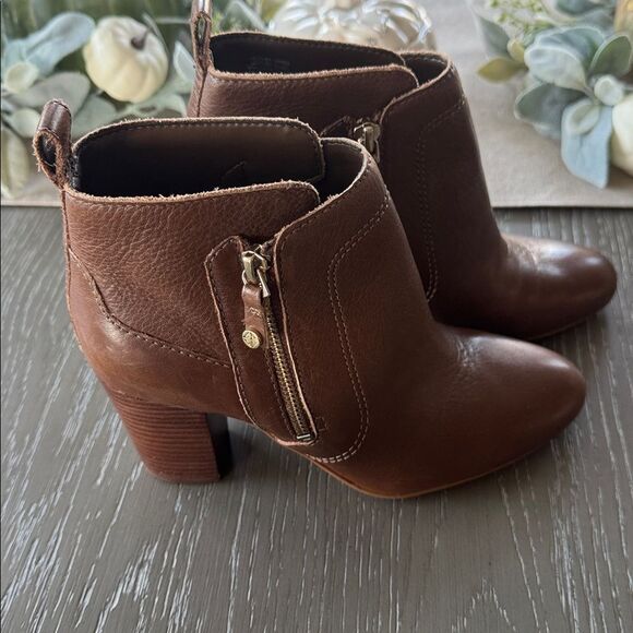 ANTONIO MELANI HARLEN Brown Leather Ankle Boots Block Heel Versatile Size 6 EUC - Picture 1 of 12